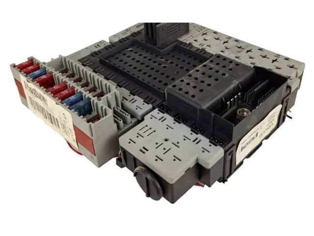 Блок предохранителей  9494673, 99W035   Volvo S80    