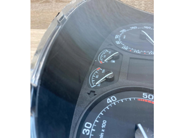 Панель приборов 1U0920811F, 110080146 Skoda Octavia Mk2 (1Z)