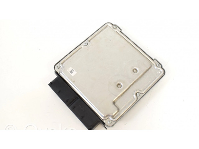 Блок управления двигателя 04L907309N Volkswagen PASSAT B8