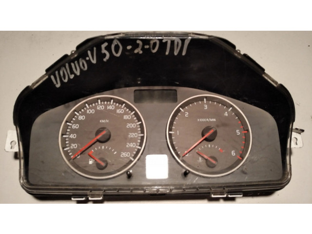 Přístrojová deska Volvo V50 2006 30710071, 8602879
