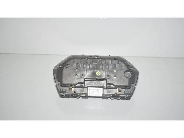 Přístrojová deska BMW 2 F46 2017 9295446