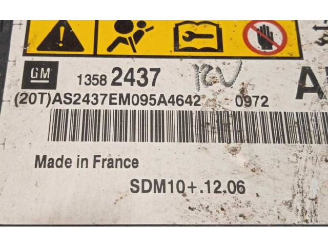 Блок подушек безопасности 13582437 Opel Meriva B