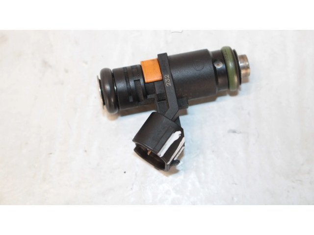 Форсунка 03C906031, 03C906031 Skoda Fabia Mk2 (5J) BTS