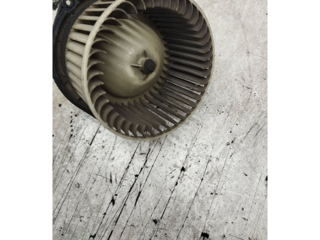 Вентилятор печки Mazda 626