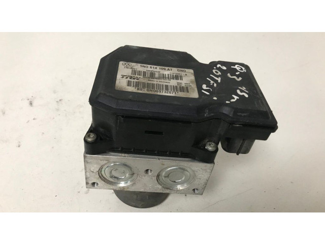 Блок АБС 5N0614109AT Audi Q3 8U 2011-2016 года