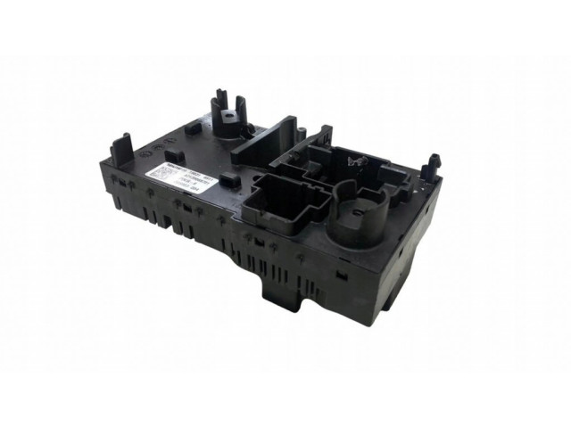 Pojistková skříňka A2139068701 Mercedes-Benz E W213 2016