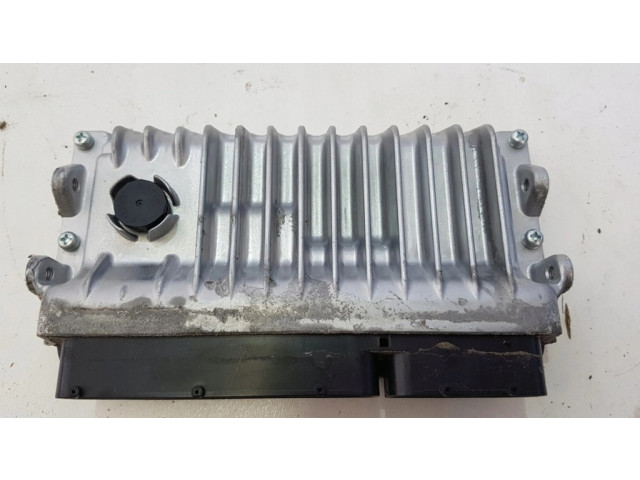 Блок управления двигателя 8966153R70   Lexus IS III XE30