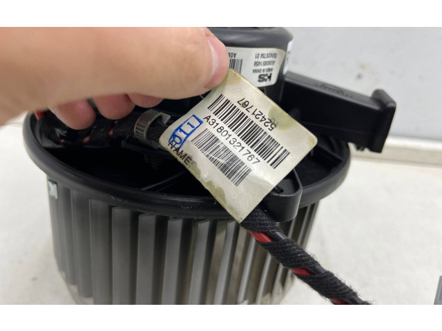 Вентилятор печки  52426734   Opel Meriva B 