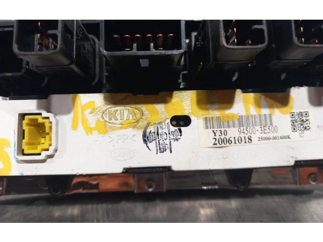 Дисплей 945003E500 KIA Sorento