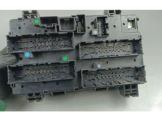 Блок предохранителей  P68253442AB   Jeep Grand Cherokee    