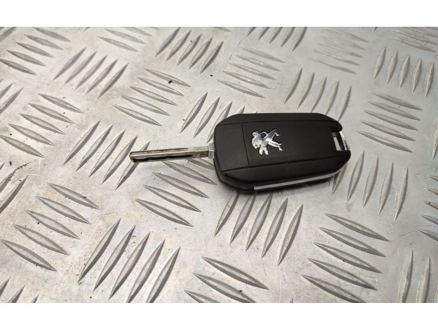 Комплект блоков управления 9829598880, 9815037580   Peugeot 2008 I