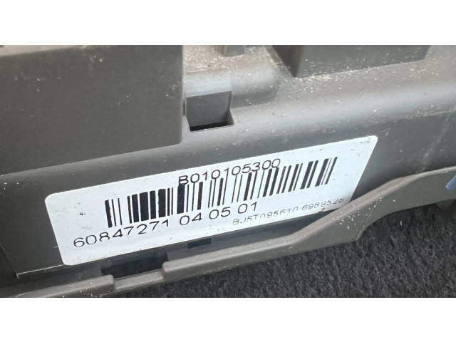 Pojistková skříňka B010105300, 60847271 BMW X6 E71 2012