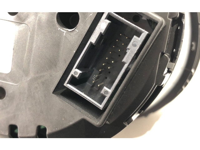 Панель приборов 5E0920860B   Skoda Octavia Mk3 (5E)       