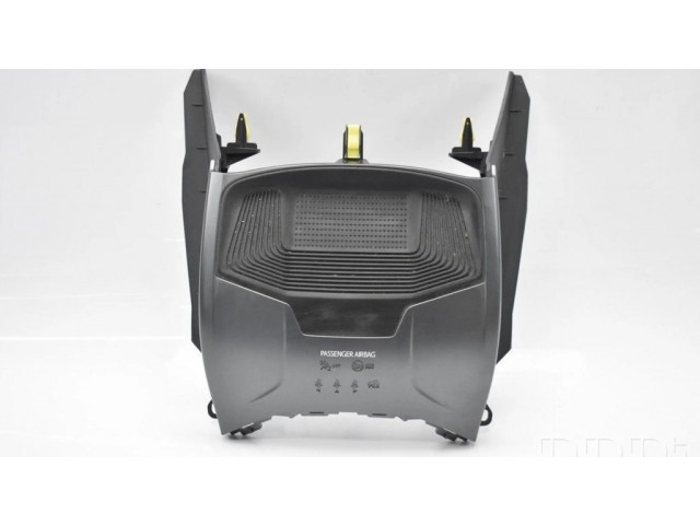 Другая центральная деталь консоли (туннеля)