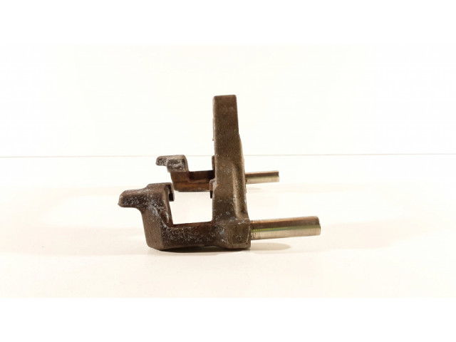 Скоба заднего суппорта