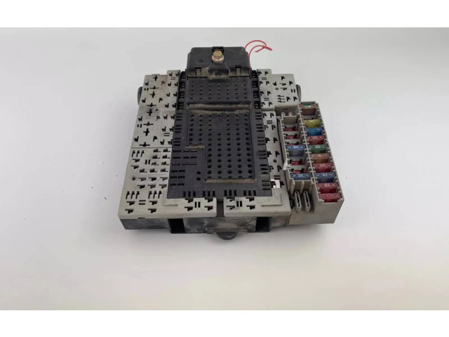 Блок предохранителей  9401802, 0244367   Volvo XC90    