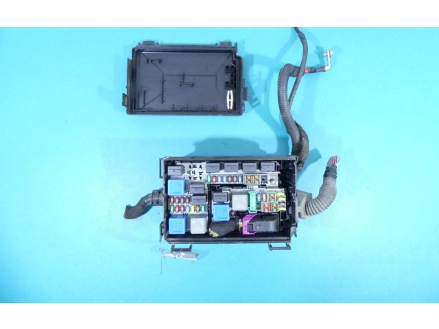 Блок предохранителей  IMPRK940308   Opel Meriva B    