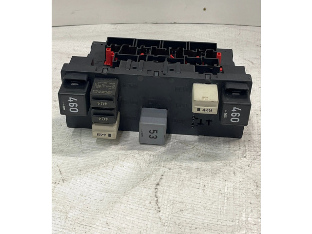 Блок предохранителей  3C0937049E, F005V00526   Volkswagen Touran I    