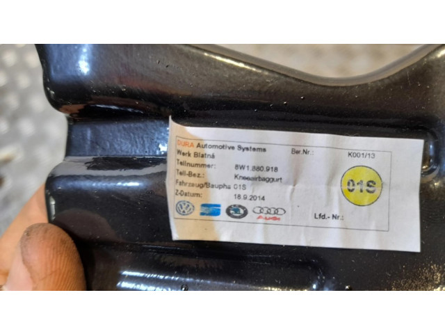 Другая деталь салона