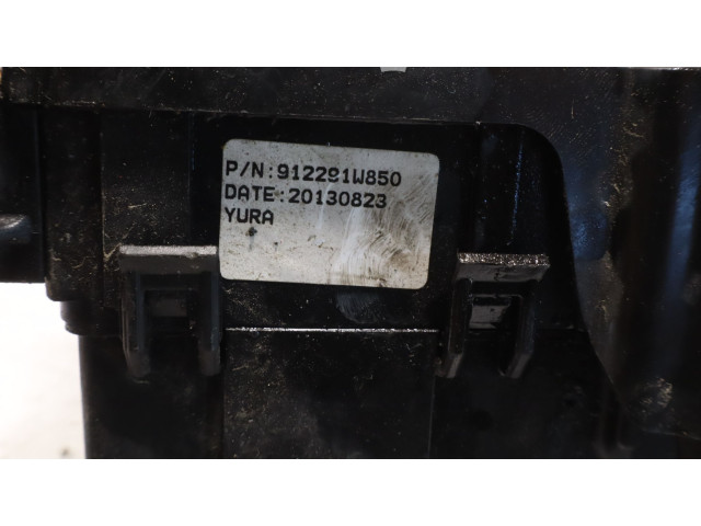 Блок предохранителей     KIA Rio    