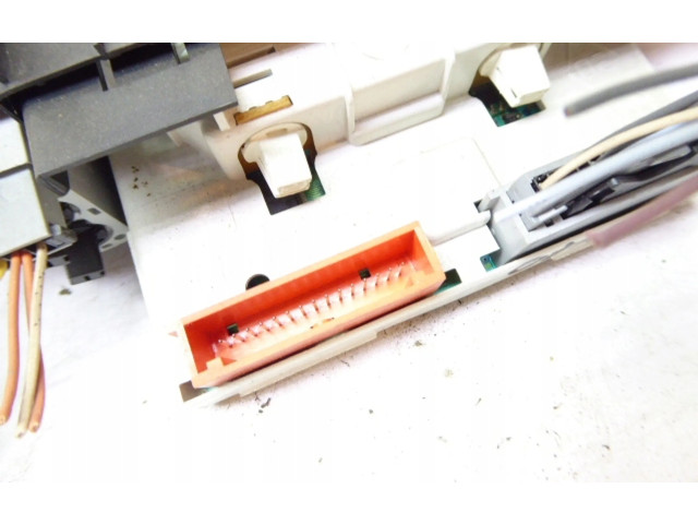 Топливная рампа    Renault Clio II   для двигателя E7J634 