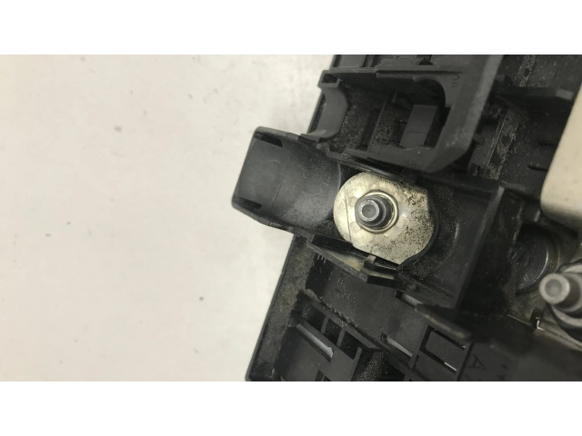 Pojistková skříňka A2465400950 Mercedes-Benz CLA C117 X117 W117 2014