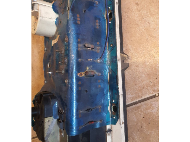 Панель приборов 88481490, X161207770 Volkswagen Golf II