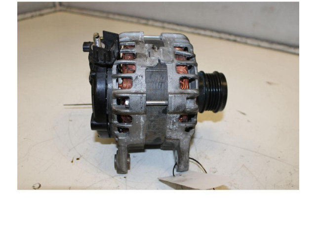 Генератор 231009076R Dacia Sandero