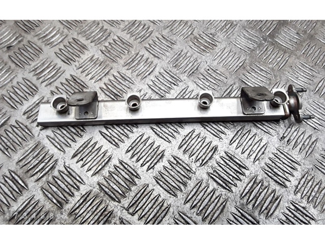 Vstřikovací lišta    KIA Venga     