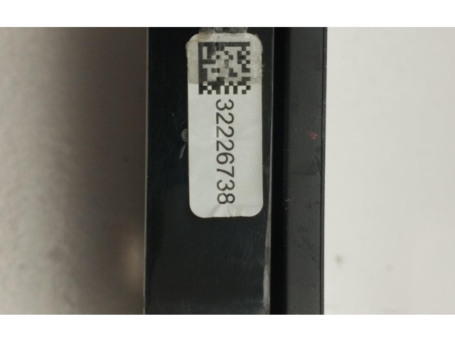 Блок управления двигателя 32226738   Volvo XC60