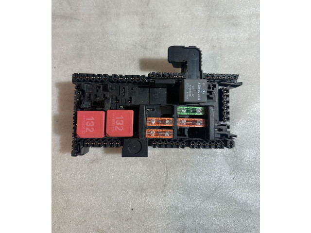 Pojistková skříňka 529881F08, ZGS003Q05 Mercedes-Benz C W205 2016