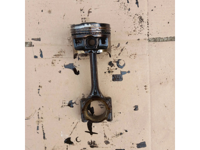 Píst Honda Civic pro benzínový motor 1.3 D13b2