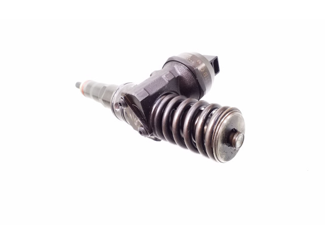 Форсунка 0414720037, 038130073AJ Volkswagen Bora ATD