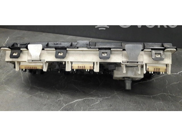 Přístrojová deska Renault Espace II 1994 09050369900