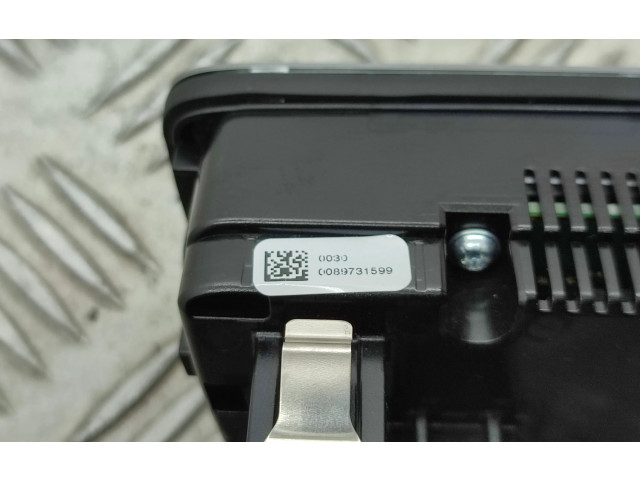 Блок управления климат-контролем 8V0820043AF   Audi A3 S3 8V