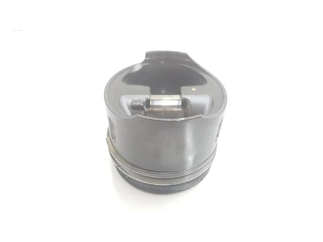 Píst A6460300517, 1141CB Mercedes-Benz C W204 pro naftový motor 2.1