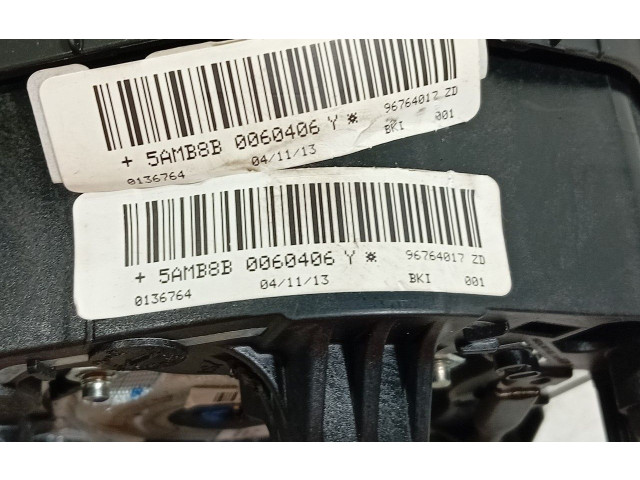 Подушка безопасности водителя 96764017ZD Citroen C4 II Picasso