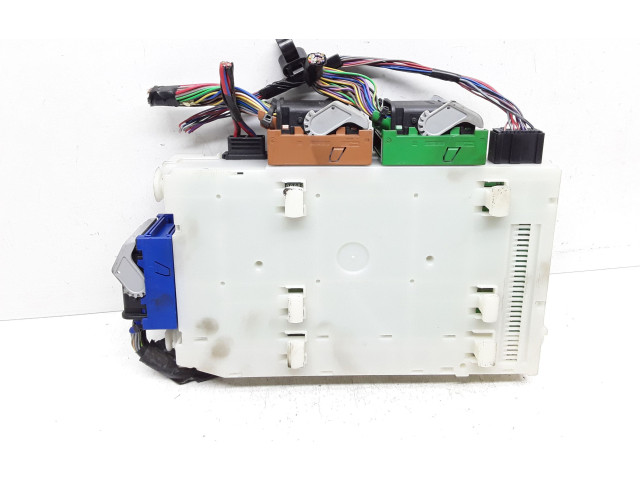 Блок предохранителей 30765624, 30765624AE   Volvo V70    