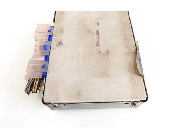 Řídící jednotka A93C77Y24, 237101C502 Nissan Serena 1994