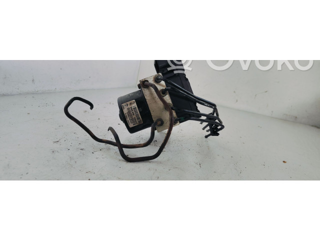 Блок АБС 30643982   Volvo  XC90  2003 - 2006 года