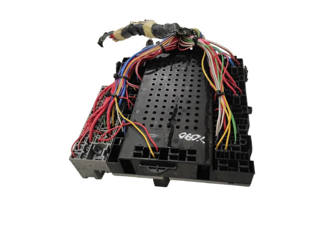 Блок предохранителей  9401802, 189527906   Volvo XC90    