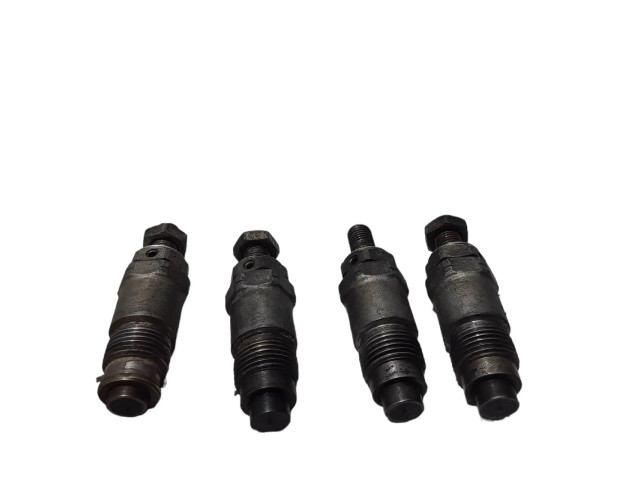 Vstřikovač 263012h Toyota Land Cruiser (BJ70) pro naftový motor 2.4 2L-T