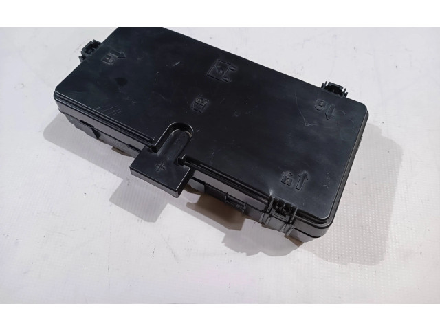 Блок предохранителей  L1MT-14D088-MF   Ford Explorer VI    