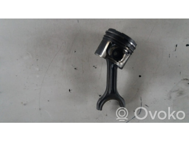 Píst Ford Focus pro naftový motor 1.6