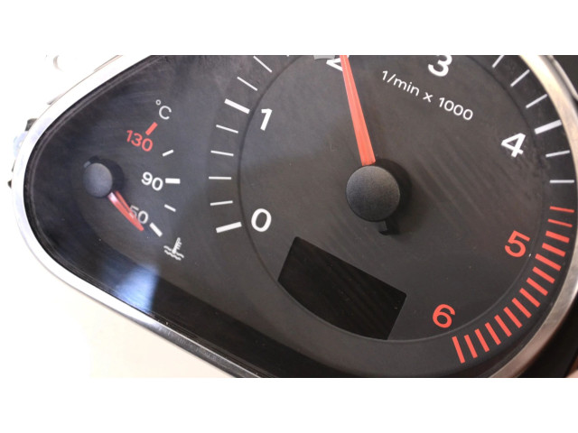 Přístrojová deska  Audi Q7 4L 2007 503000737901, 5JUDR45H  