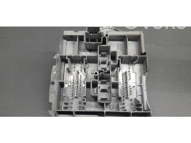 Блок предохранителей 51739423 Fiat Idea