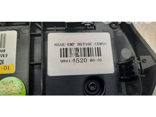 Дисплей    9841452080   Peugeot 2008 II