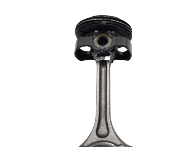 Поршень 46354757, 46346020 Jeep Renegade