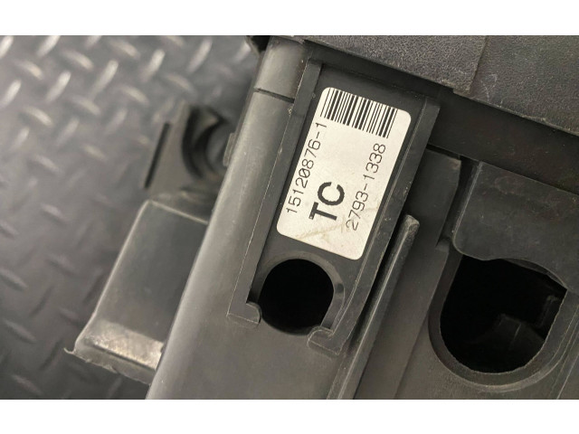 Блок предохранителей  151208761, 27931338   Chevrolet TrailBlazer    