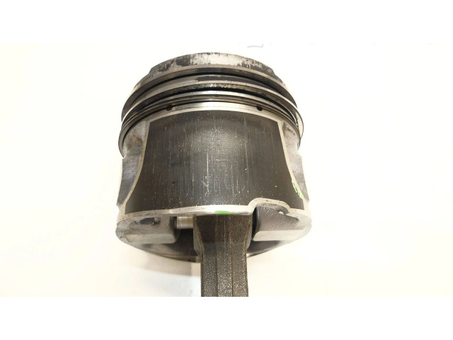 Поршень с шатуном 4N14 Mitsubishi Outlander